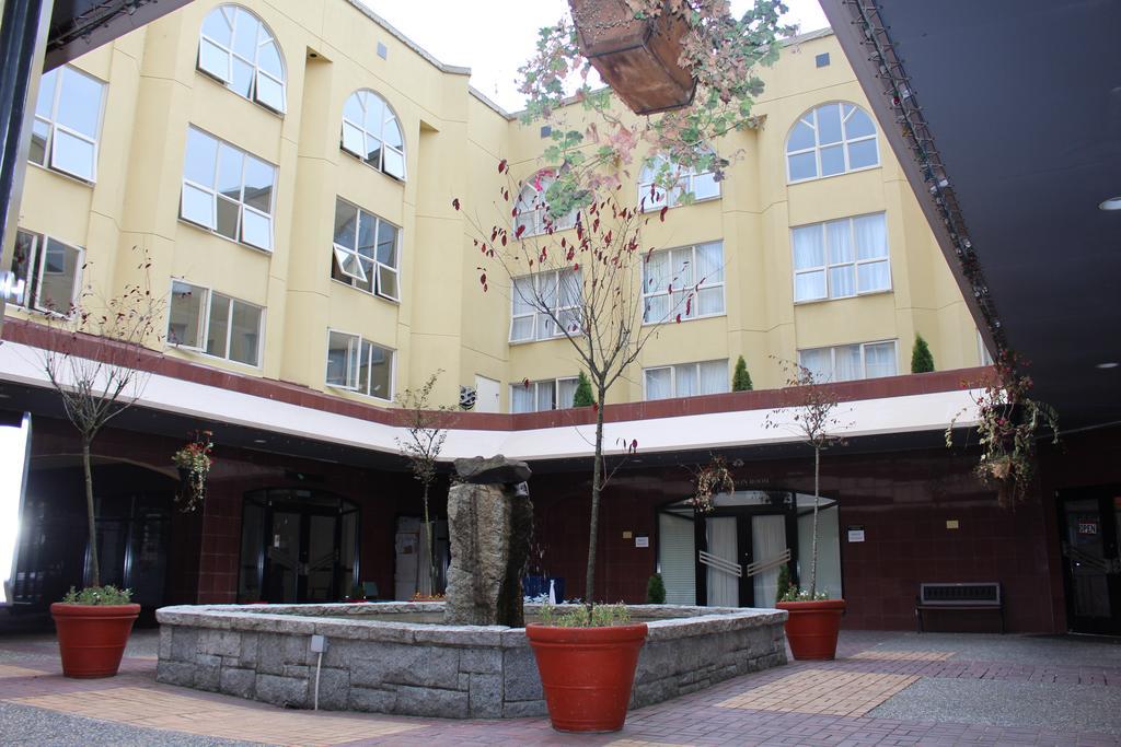 Harrison Lake Hotel Harrison Hot Springs Exterior photo
